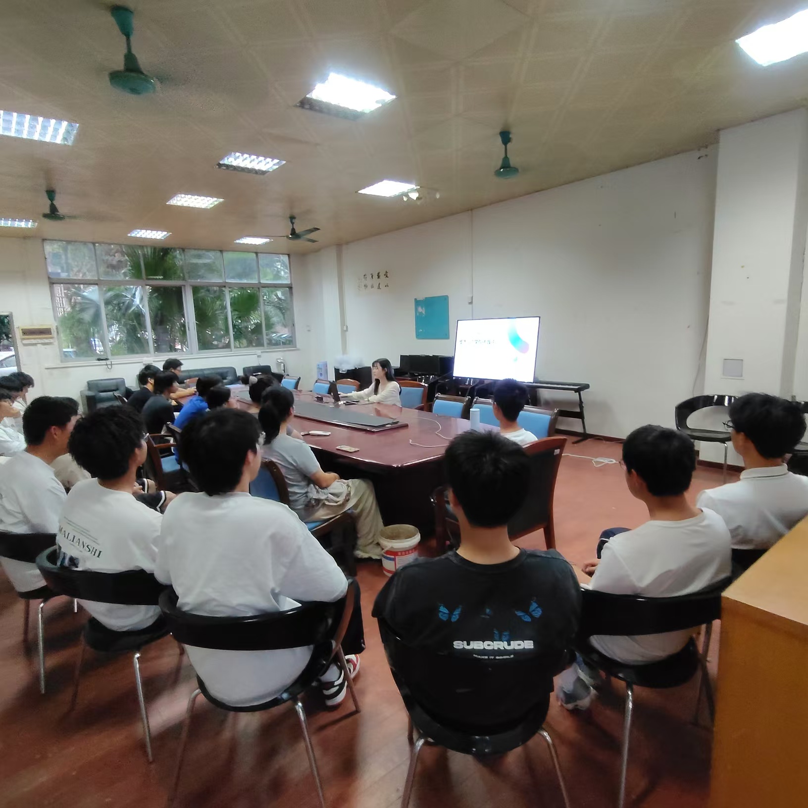 b32037ddf581fe2cbd2e81a306f82f4.jpg b32037ddf581fe2cbd2e81a306f82f4.jpg